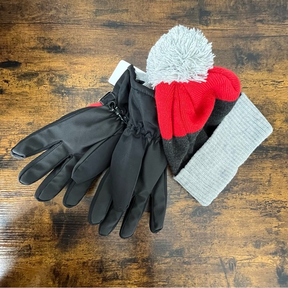 NWT Pokémon knit pom pom beanie hat and insulated glove set, Adult O/S. - Picture 2 of 11